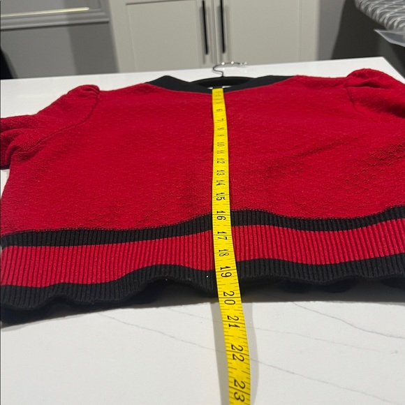 Goelia Red and Black Cardigan with Gold Buttons, gorgeous.NWOT. Has Chanel vibe. - Picture 4 of 7